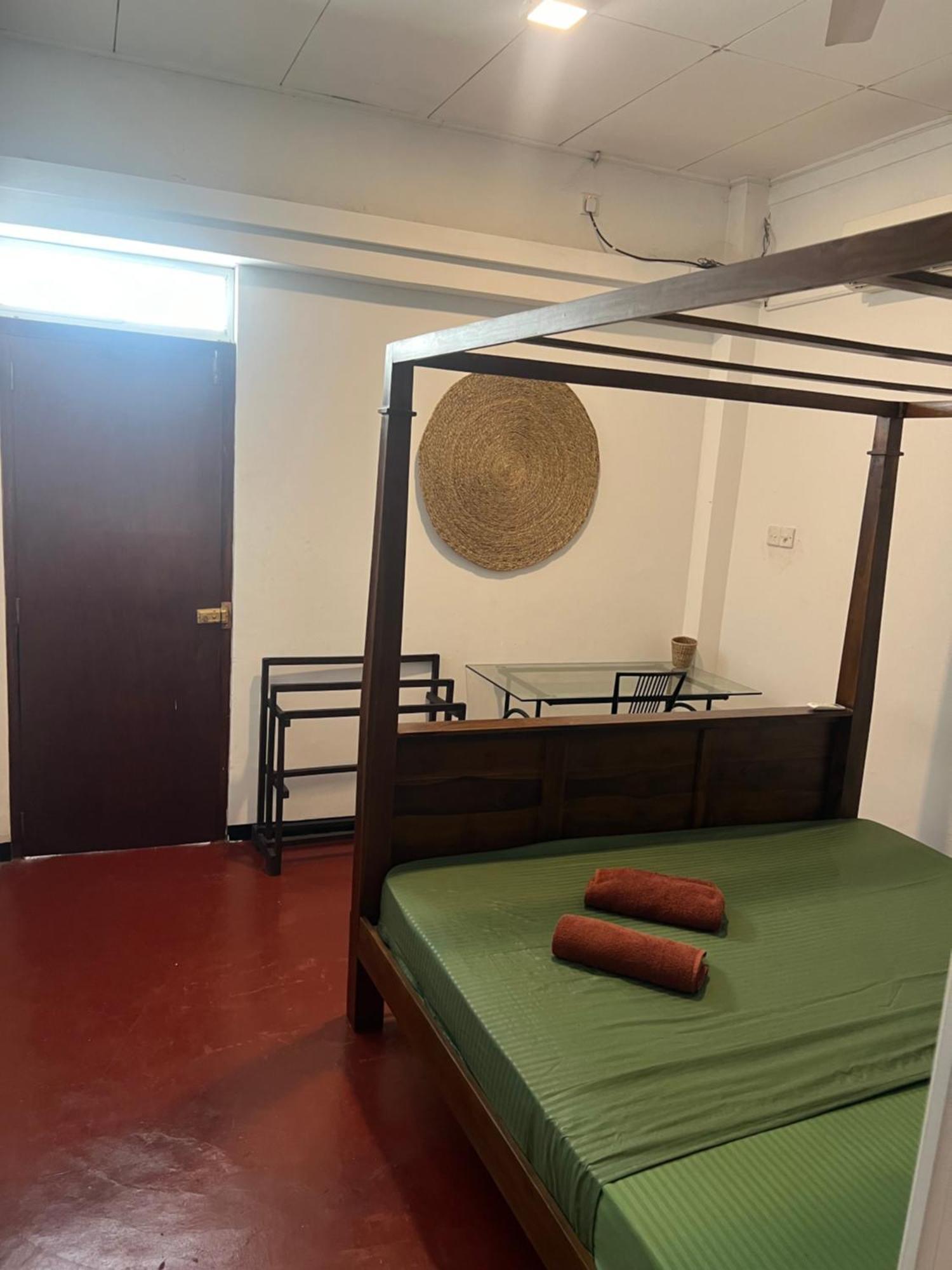 Hari Hari Hostel Weligama Exterior photo